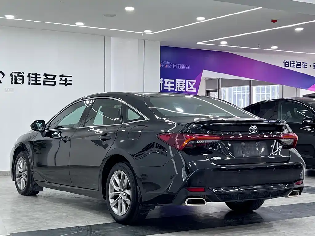 Toyota Avalon 2020 — фото 7