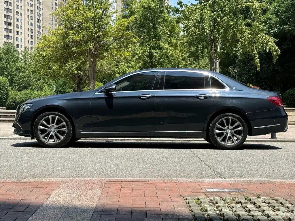 Mercedes-Benz E-Class 2017