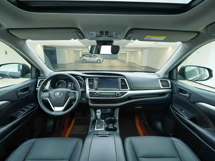 Toyota Highlander 2020 — фото 20