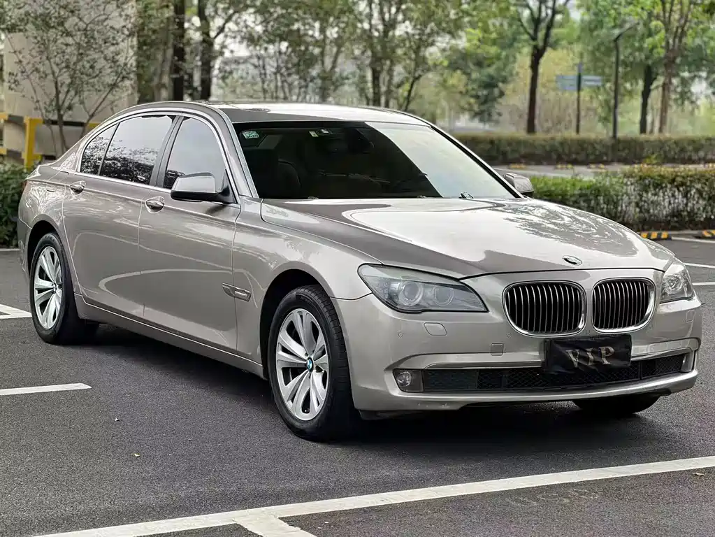 BMW 7 Series 2012 — фото 4