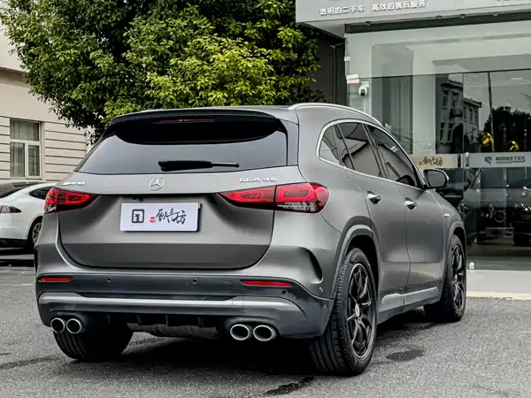 Mercedes-Benz GLA AMG 2021