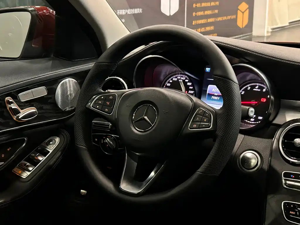 Mercedes-Benz C-Class 2018 — фото 12