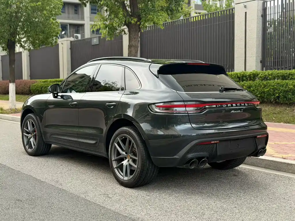 Porsche Macan 2022 — фото 13
