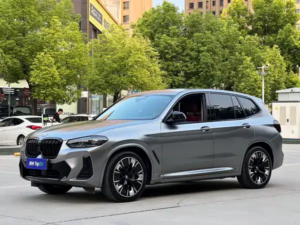 BMW iX3 2022