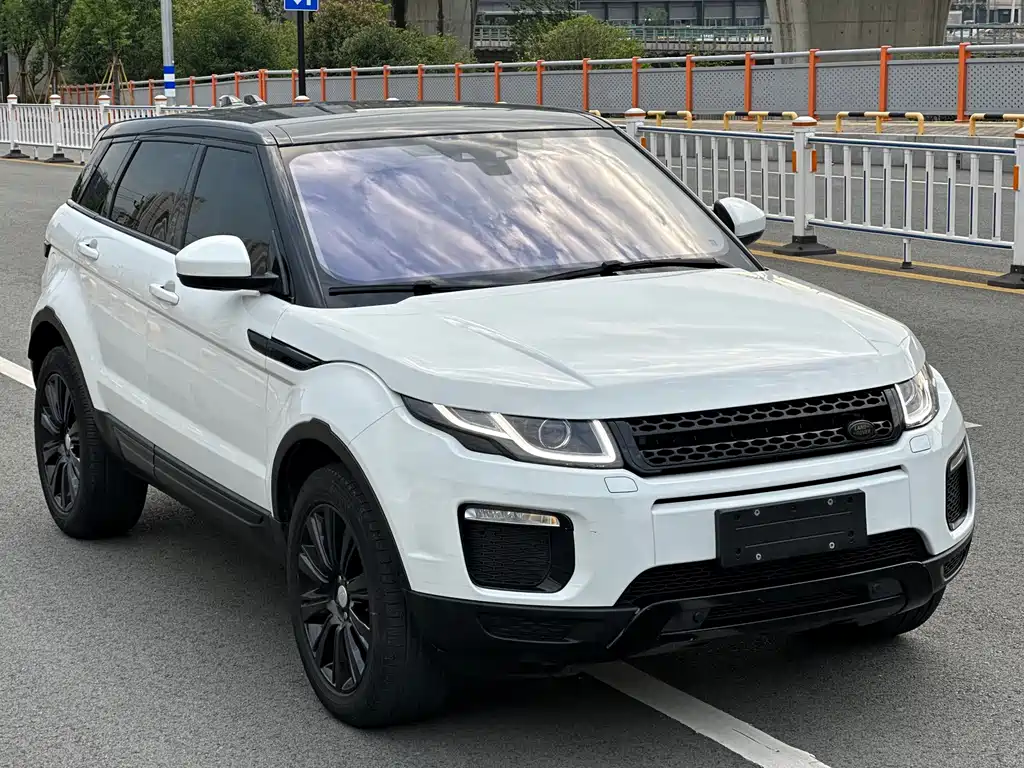 Land Rover Evoque 2018 — фото 3