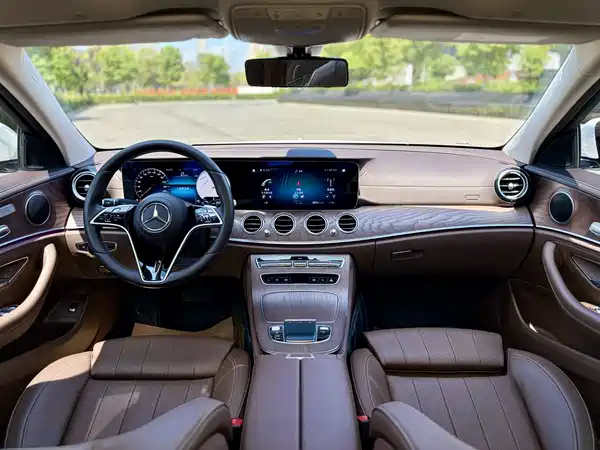 Mercedes-Benz E-Class 2023