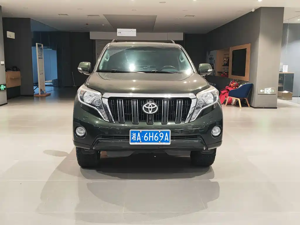 Toyota Prado 2016 — фото 8