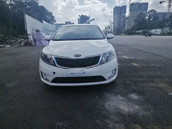 Kia K2 2015