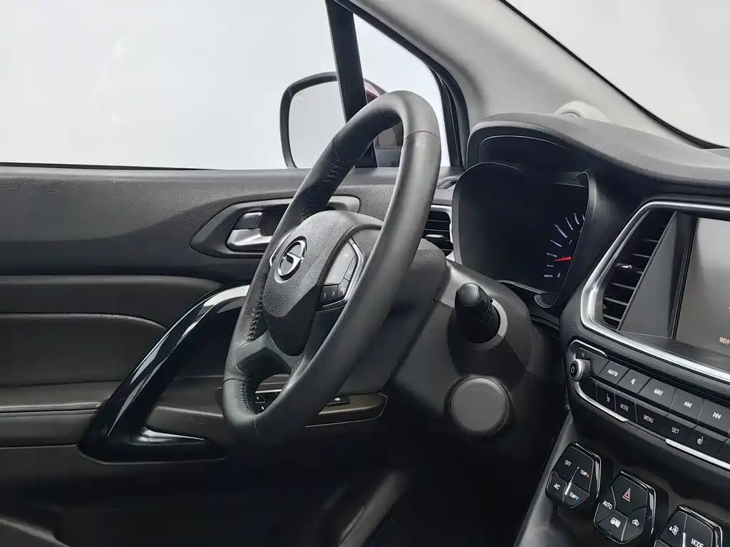 GAC Trumpchi GS4 2017 — фото 22