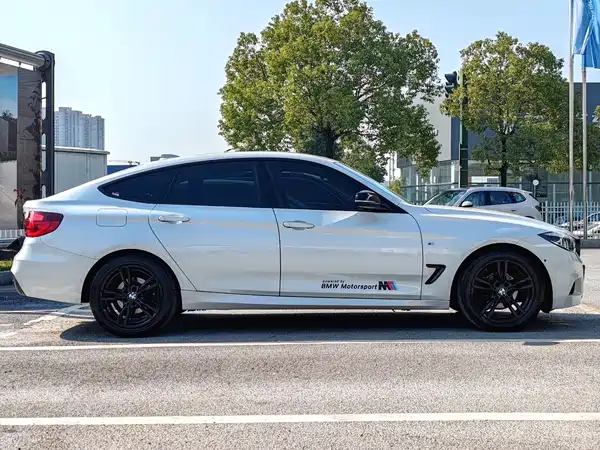 BMW 3 Series GT 2019