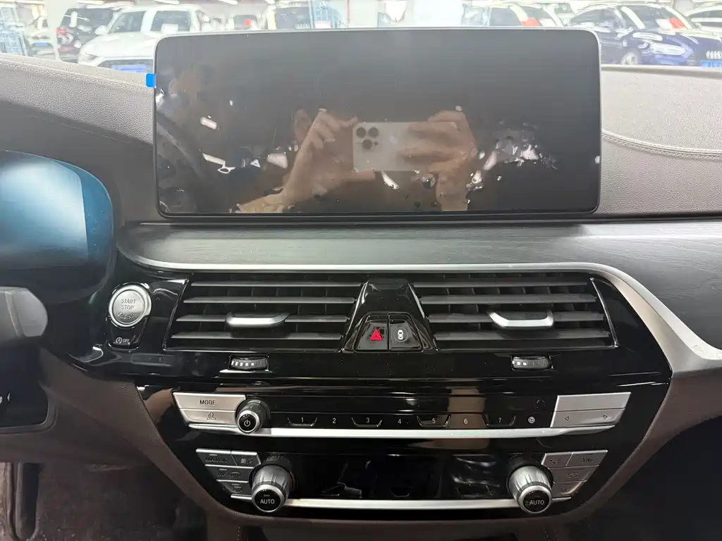 BMW 5 Series 2023