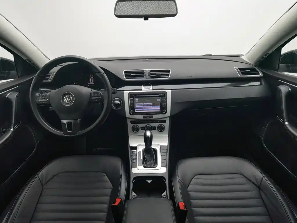 Volkswagen Magotan 2014