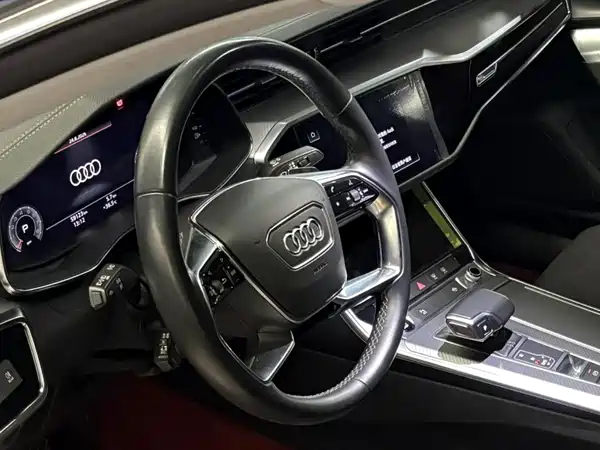 Audi A7L 2023