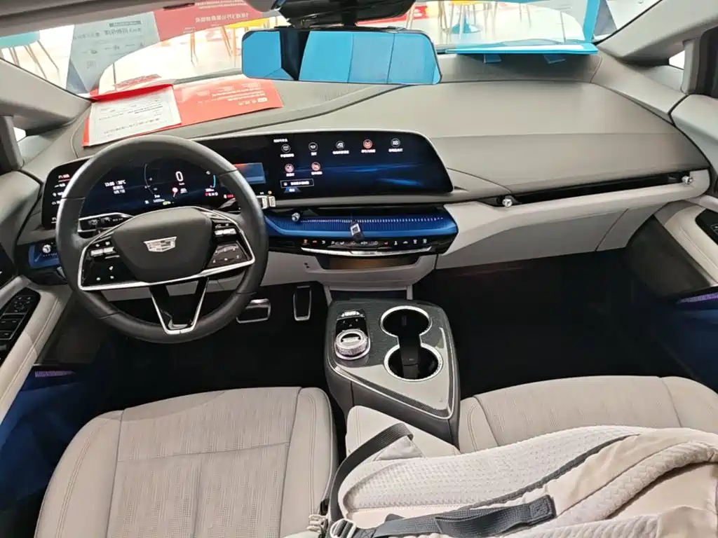 Cadillac IQ Aoge 2025 — фото 10