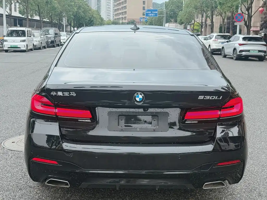 BMW 5 Series 2023