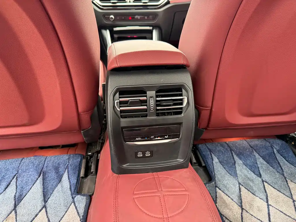 BMW i3 2024 — фото 12