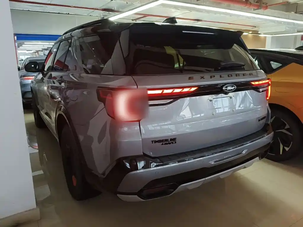 Ford Explorer 2025