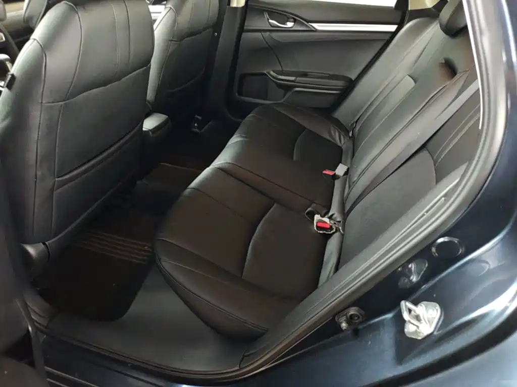 Honda Civic 2018 — фото 17