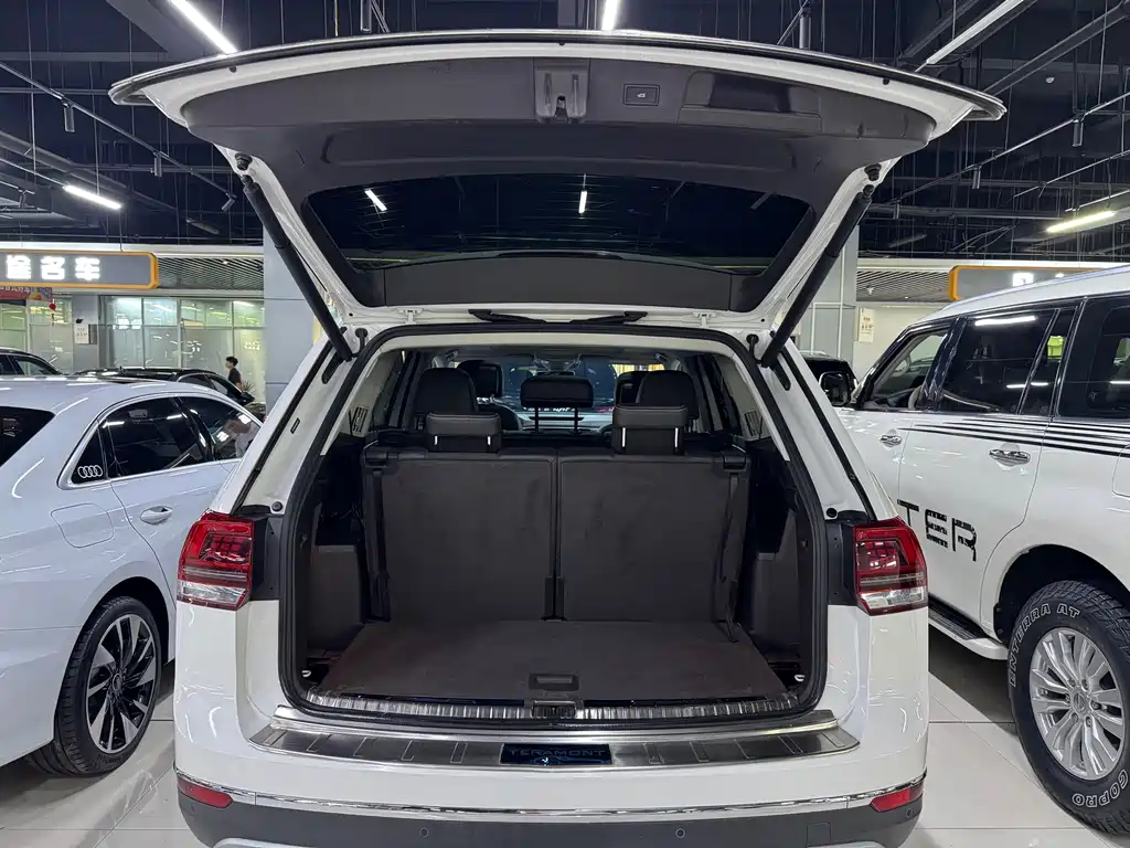 Volkswagen Teramont 2018 — фото 20