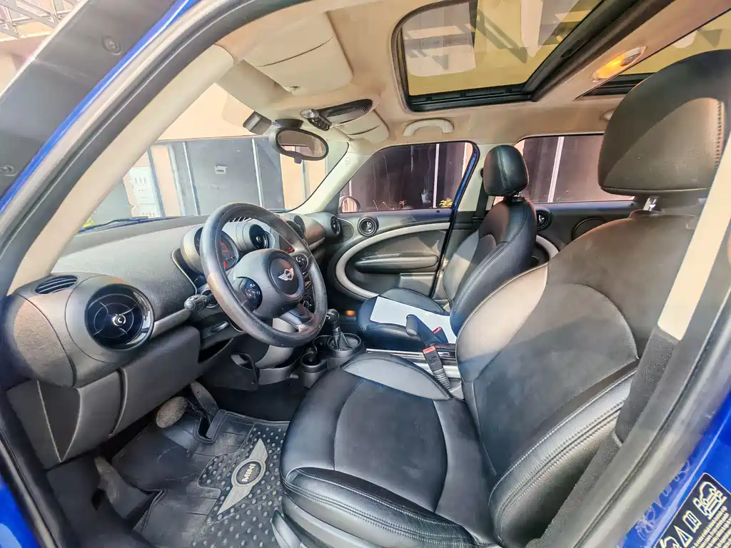 MINI Countryman 2015