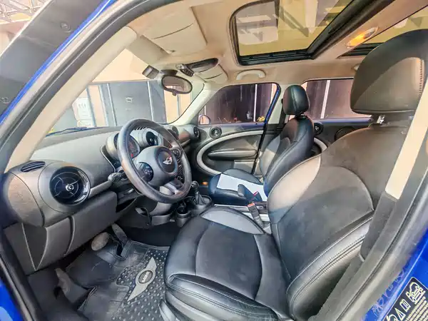 MINI Countryman 2015
