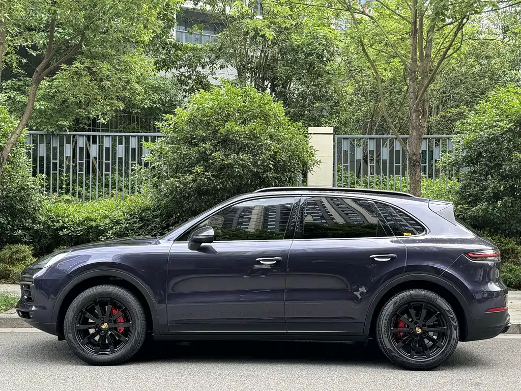 Porsche Cayenne 2019 — фото 3