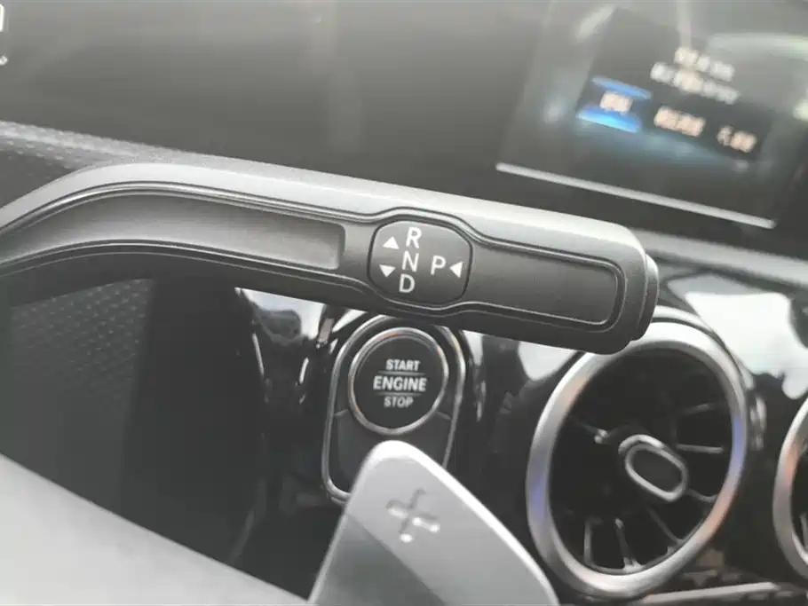 Mercedes-Benz A-Class 2020 — фото 16
