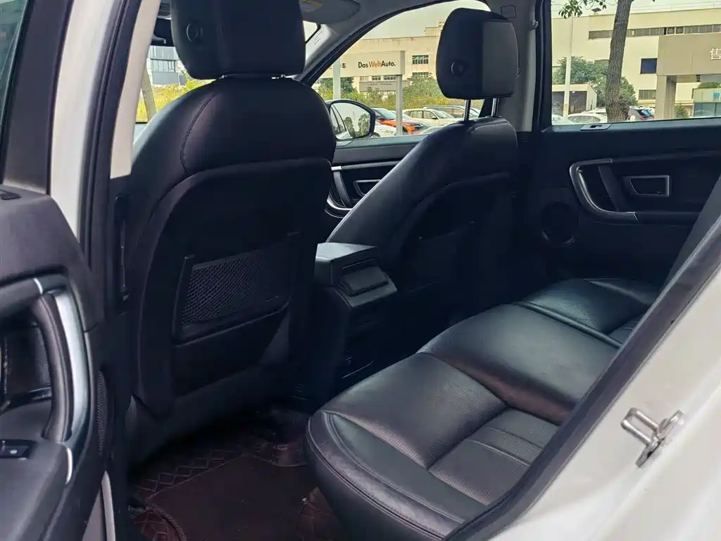 Land Rover Discovery Sport 2018 — фото 17