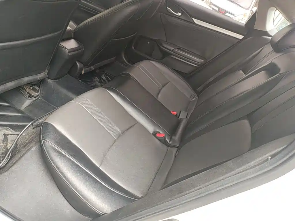 Honda Civic 2020 — фото 13