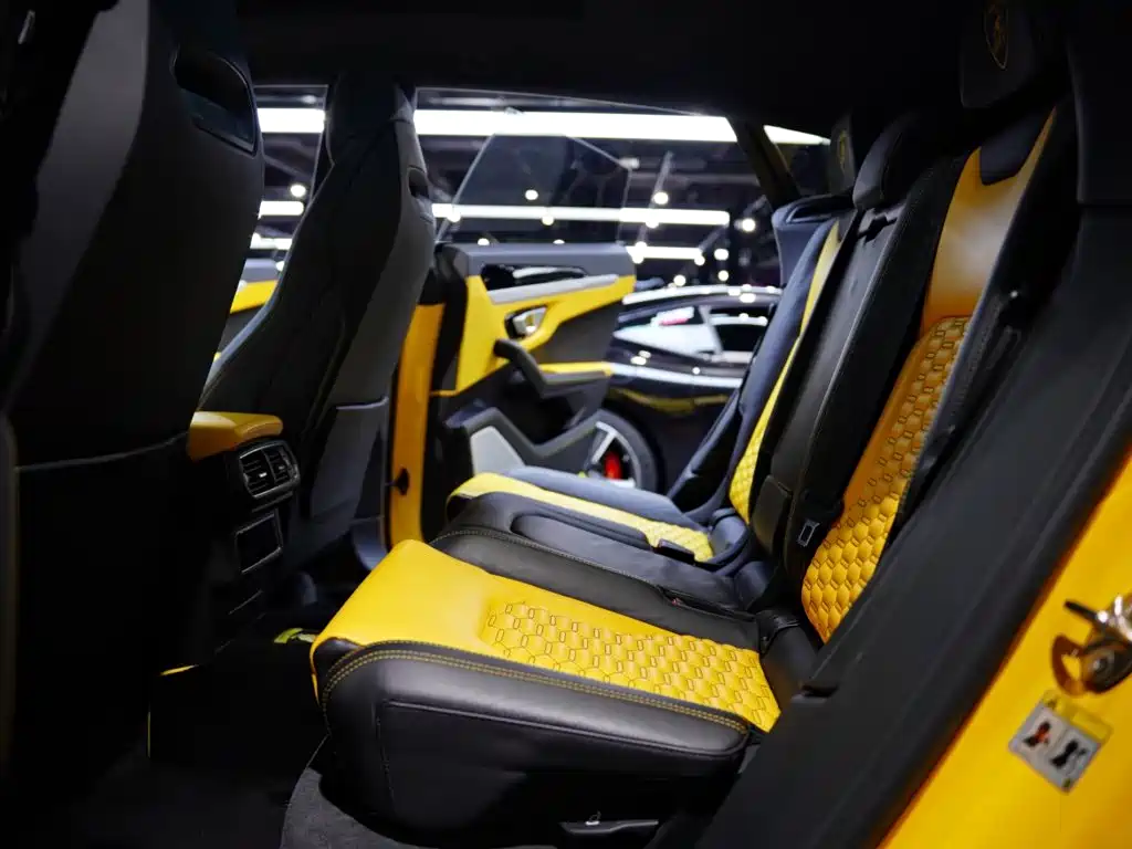 Lamborghini Urus 2019 — фото 24