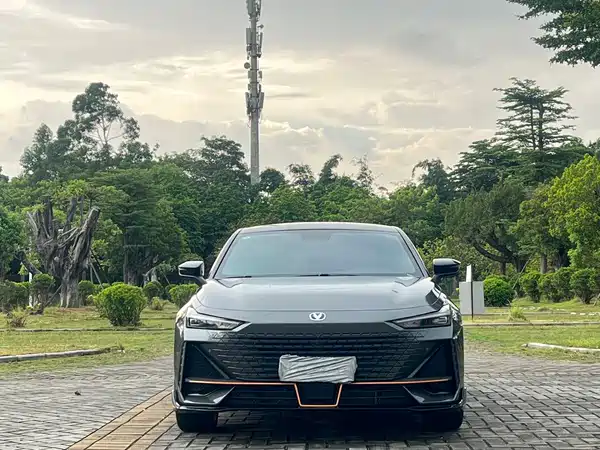 Changan UNI-V 2022