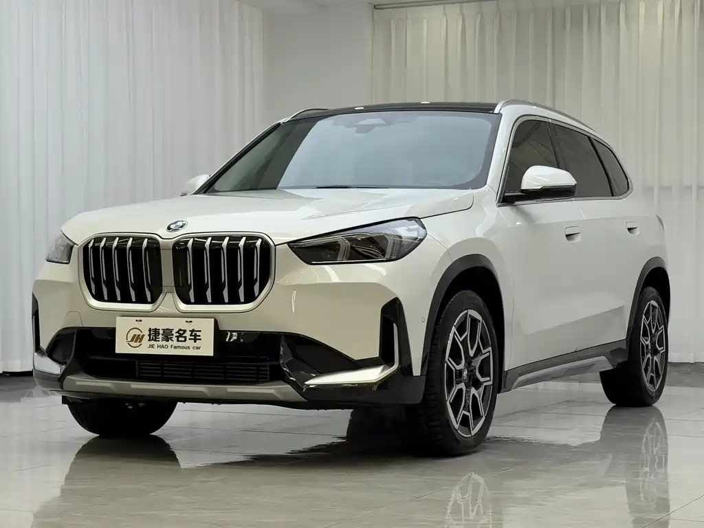 BMW X1 2025 — фото 1