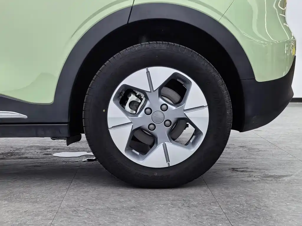 Geely Galaxy Starwish 2024 — фото 15