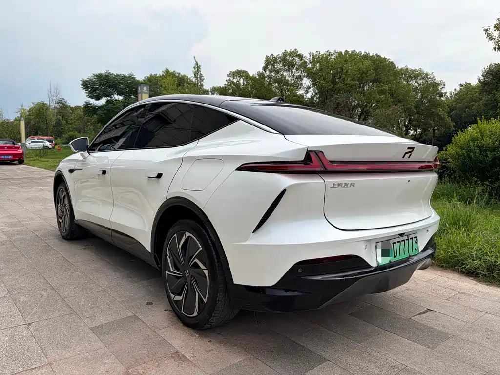 Roewe Feifan R7 2023 — фото 12
