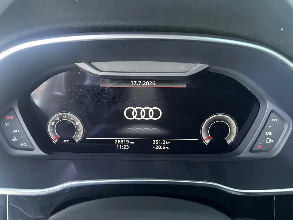 Audi Q3 2022 — фото 12