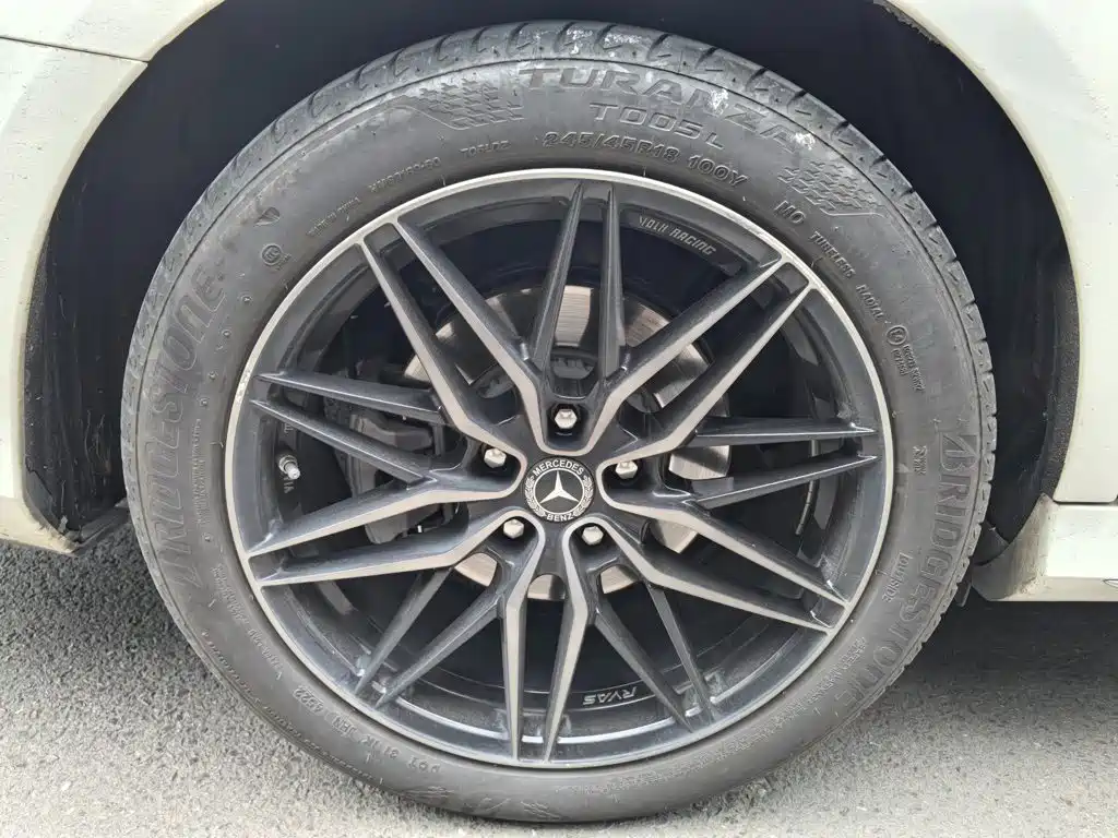 Mercedes-Benz E-Class 2023