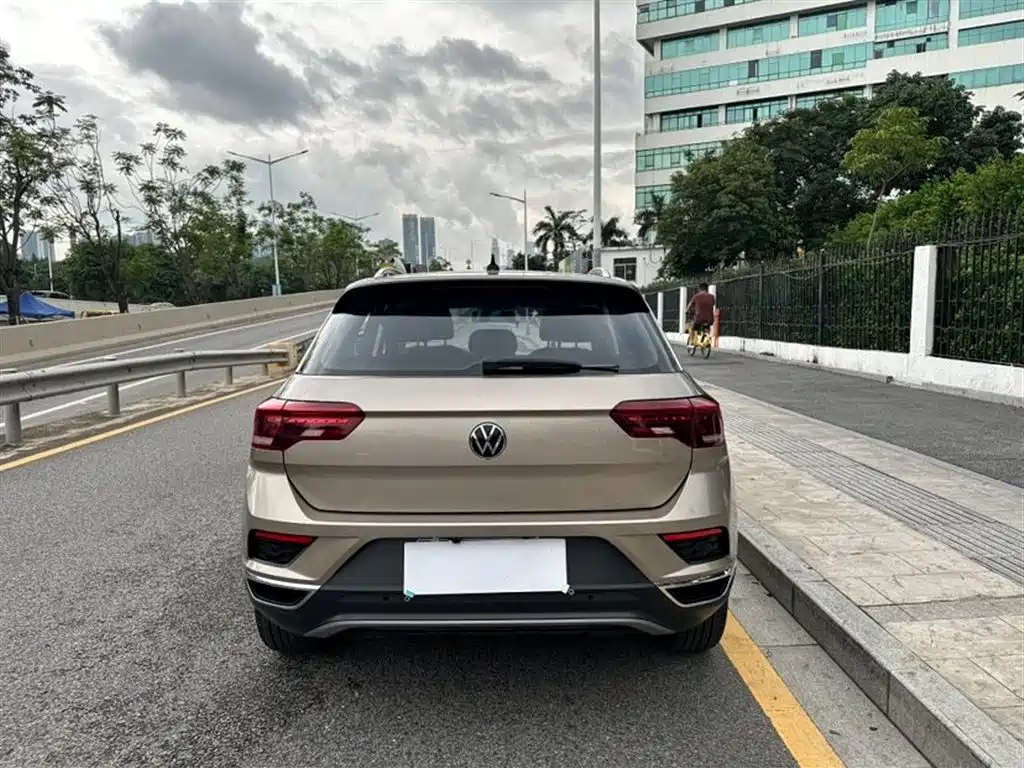 Volkswagen T-Roc 2021 — фото 8