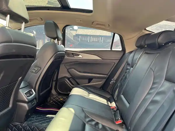 Hongqi H5 2021