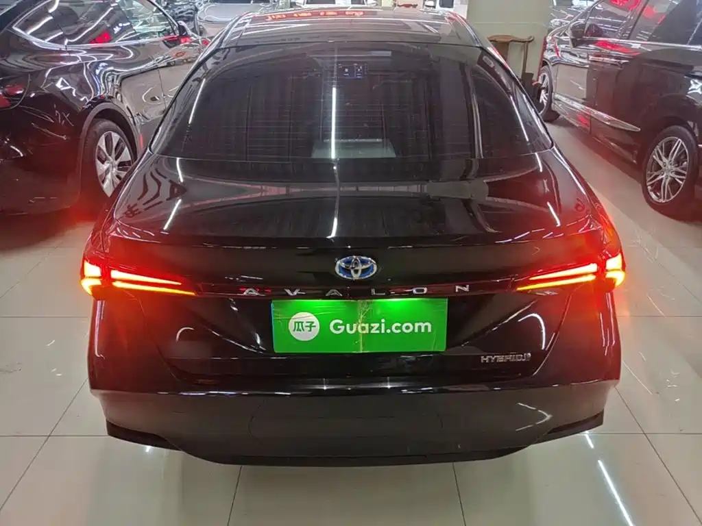 Toyota Avalon 2021