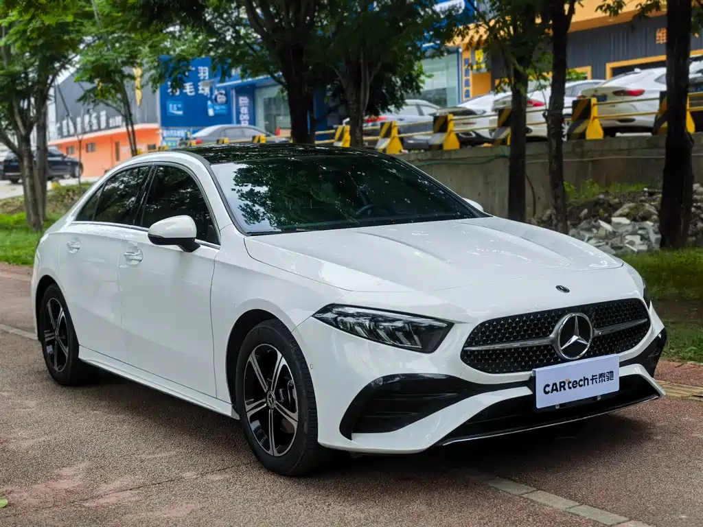 Mercedes-Benz A-Class 2023 — фото 4
