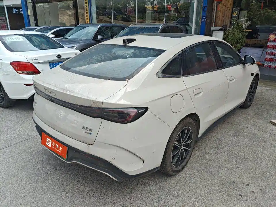 BYD Seal 06 2025