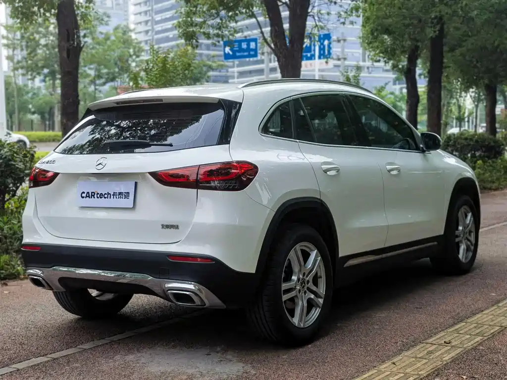 Mercedes-Benz GLA 2023 — фото 7