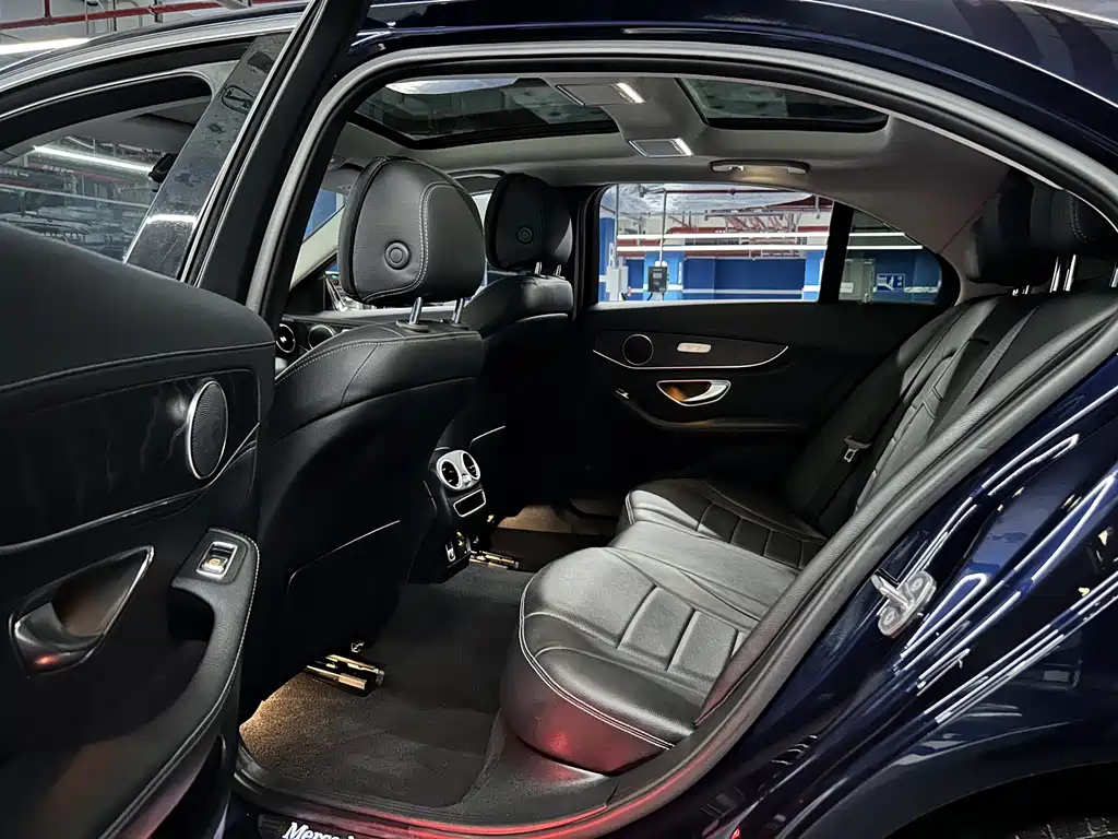 Mercedes-Benz C-Class 2020 — фото 10