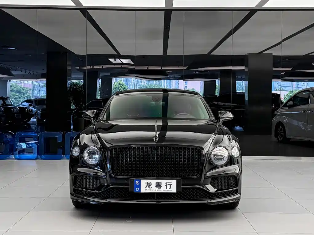 Bentley Flying Spur 2023 — фото 2