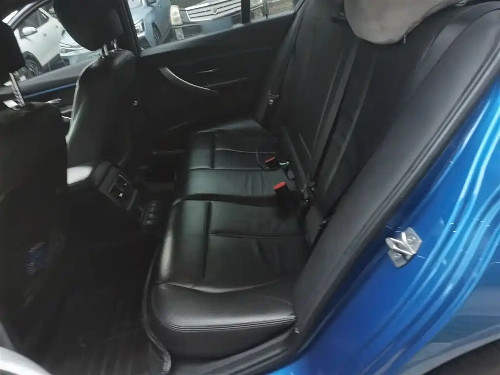 BMW 3 Series 2015 — фото 15