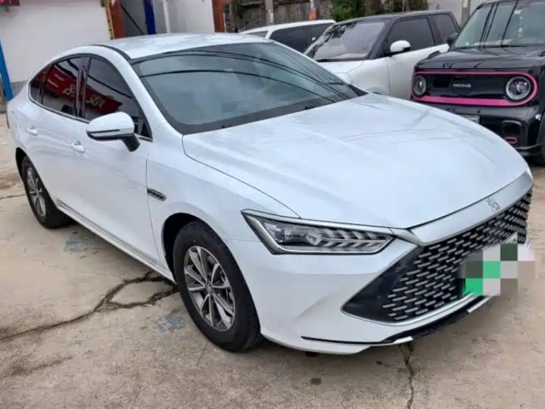 BYD Qin PLUS 2025 — фото 3