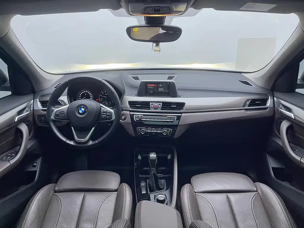 BMW X1 2019 — фото 14
