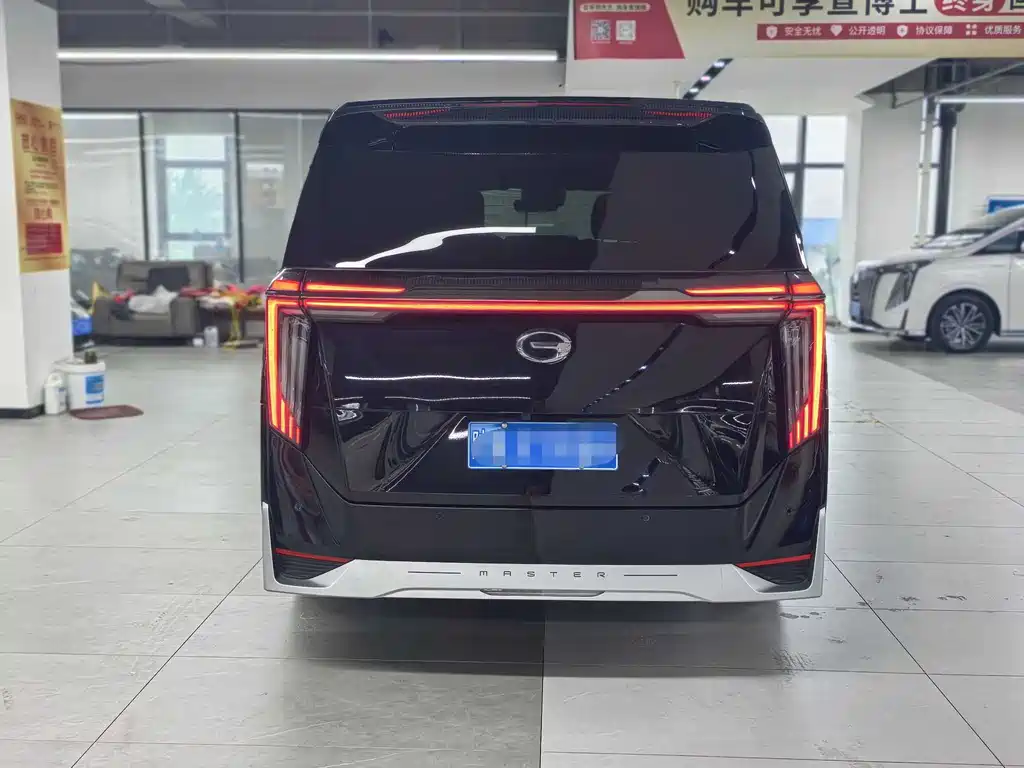 GAC Motor Trumpchi M8 2023 — фото 18