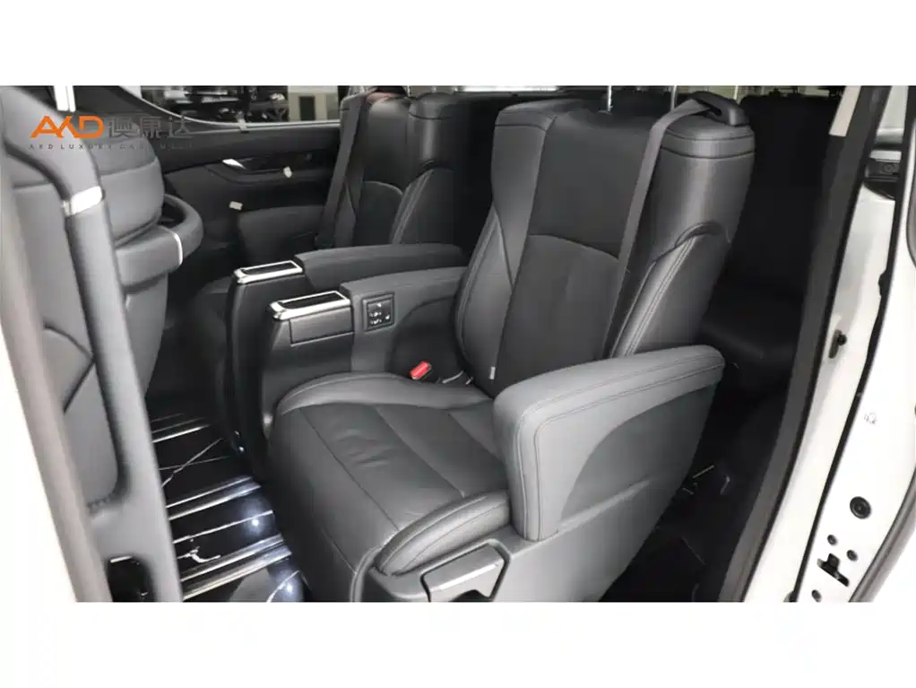 Toyota Vellfire 2023 — фото 7
