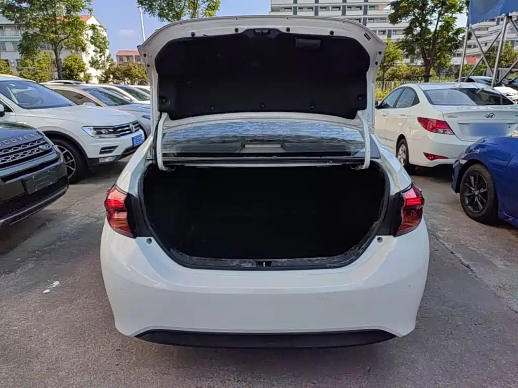 Toyota Levin 2017 — фото 19